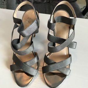 Size 9M sage silver strap heels sandals